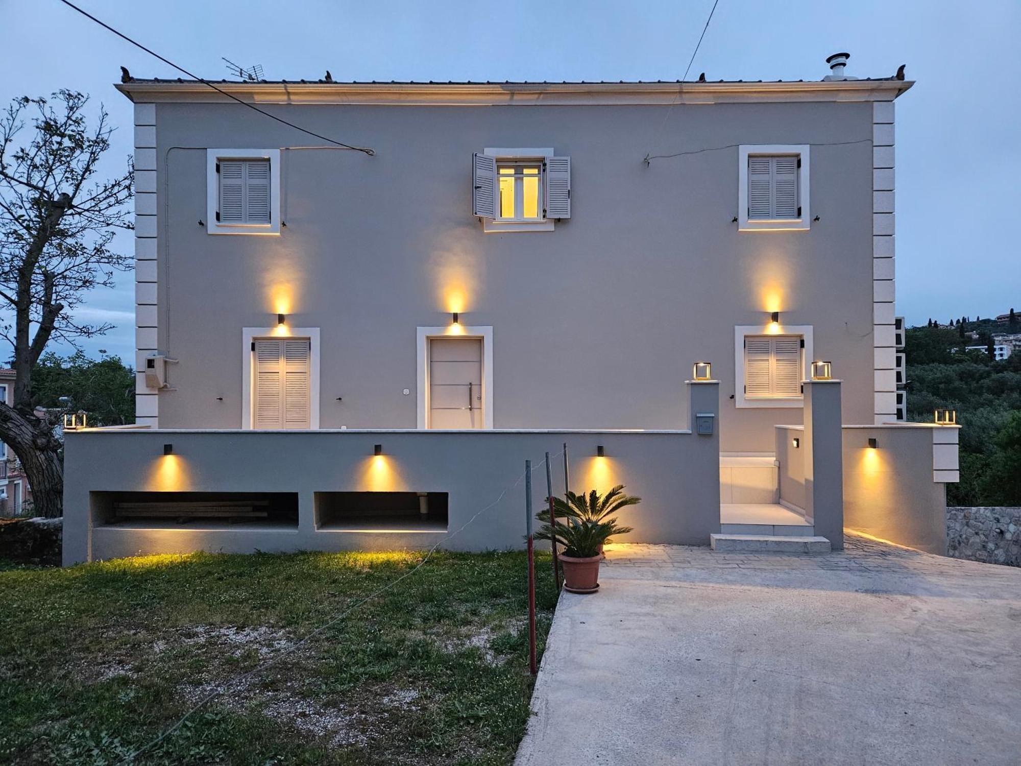 Grey Luxury House Apartment Ypsos Exterior photo