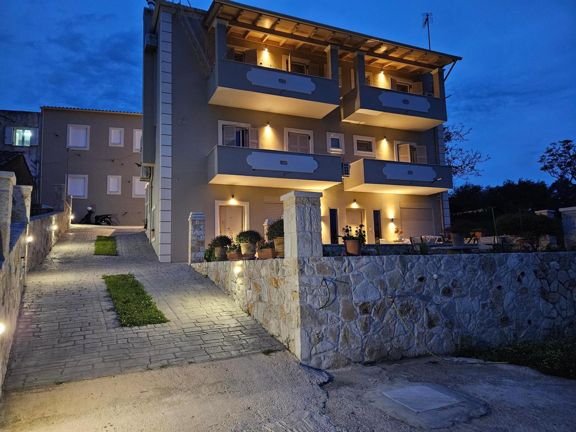 Grey Luxury House Apartment Ypsos Exterior photo