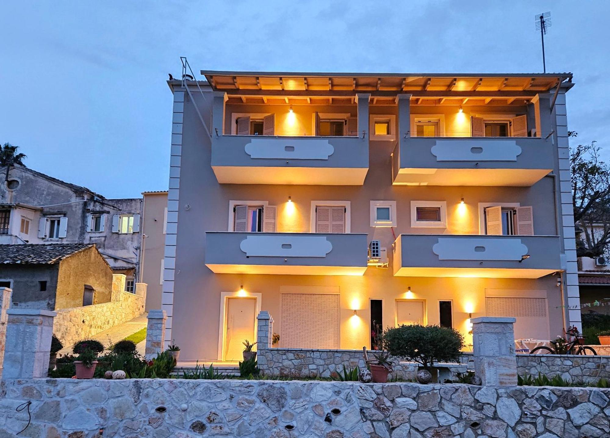 Grey Luxury House Apartment Ypsos Exterior photo