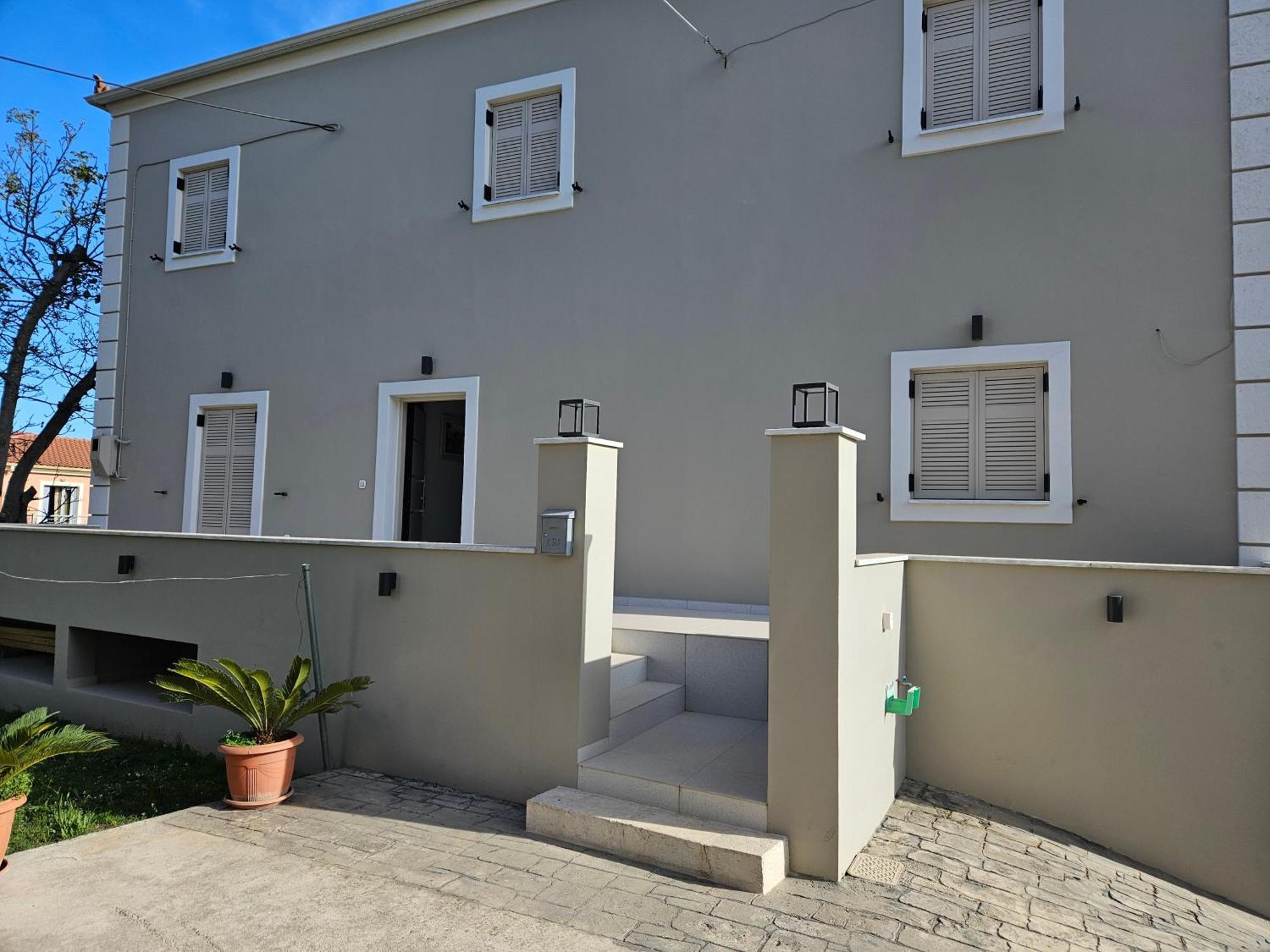 Grey Luxury House Apartment Ypsos Exterior photo