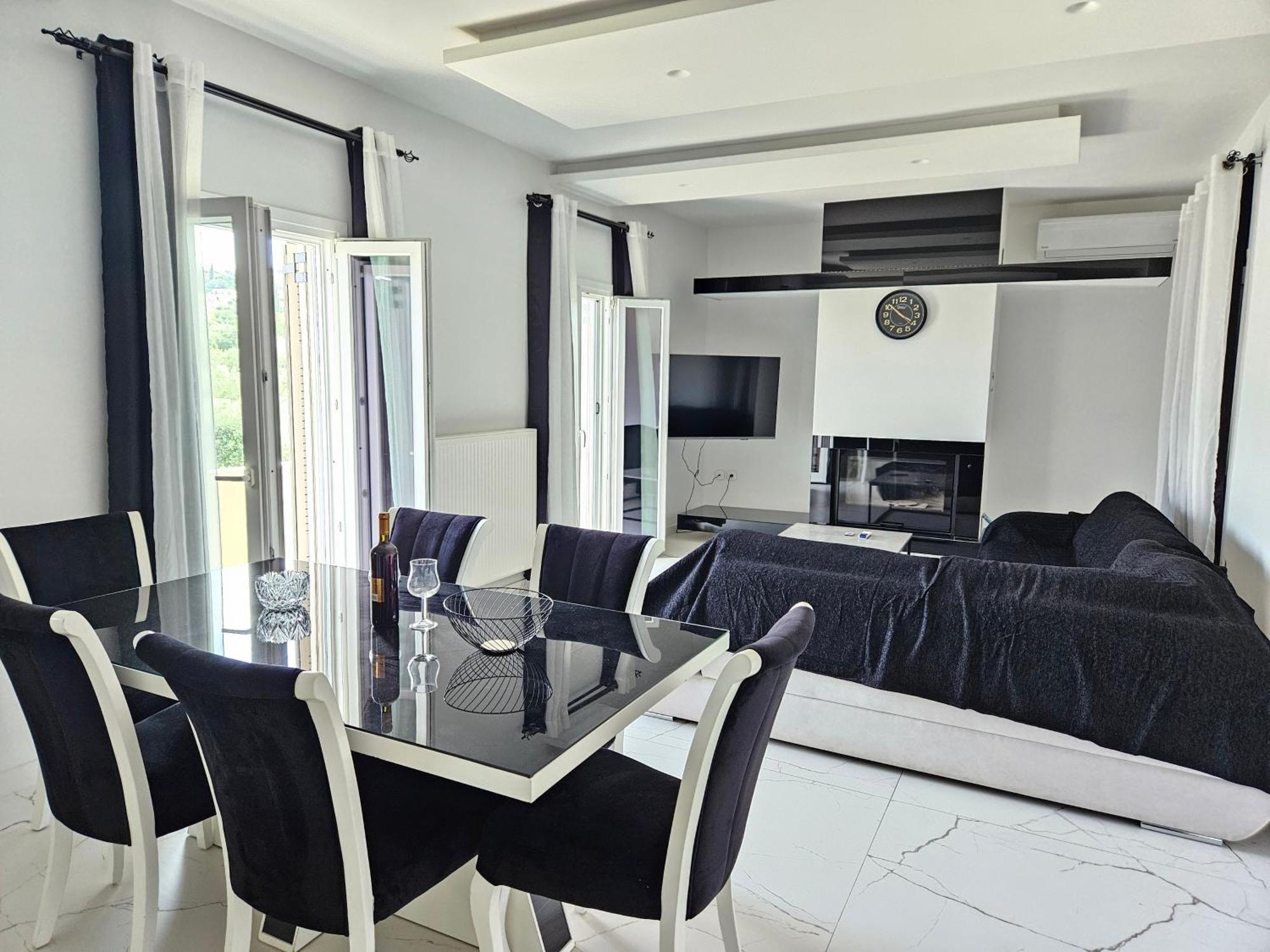 Grey Luxury House Apartment Ypsos Exterior photo