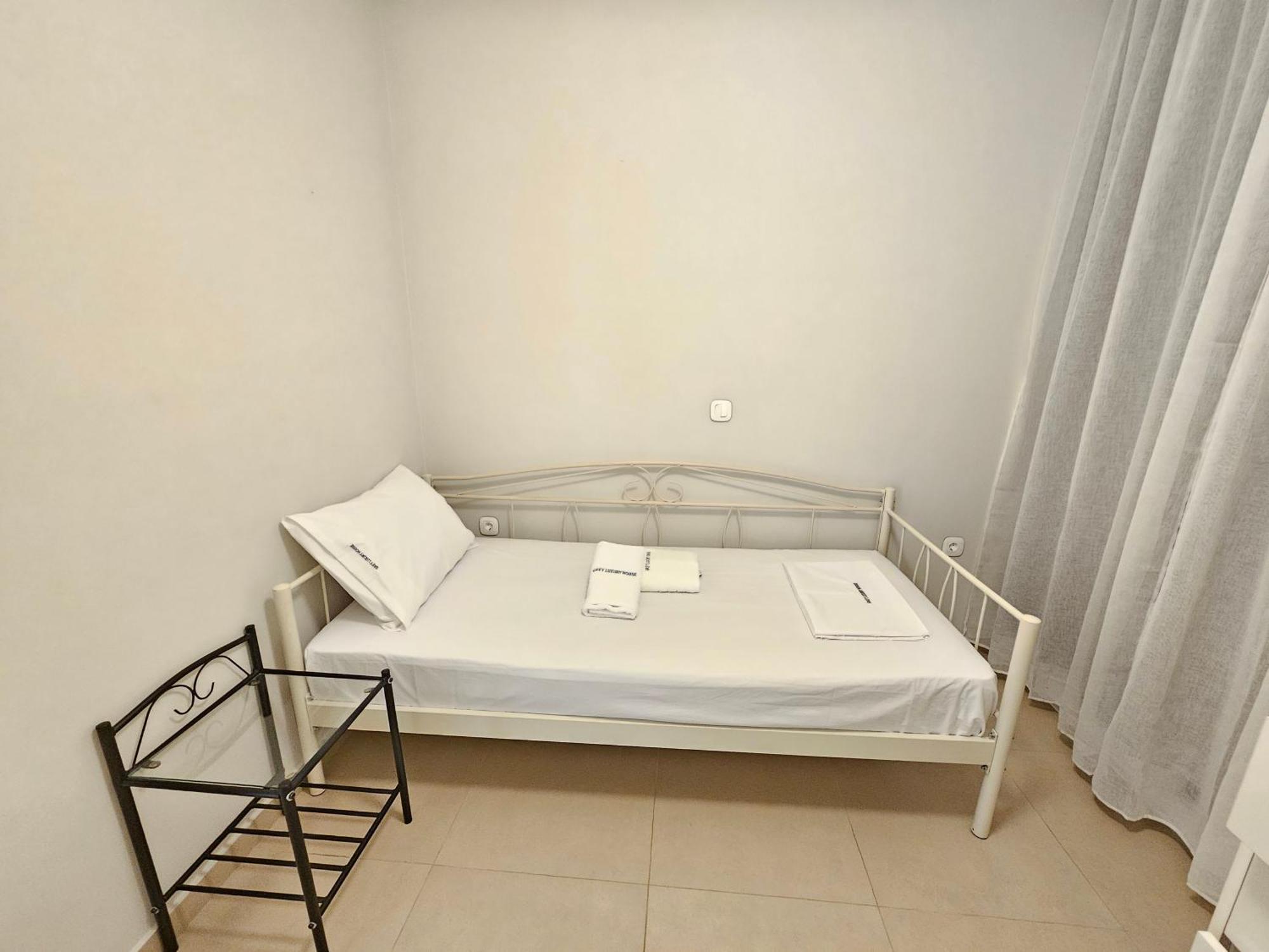 Grey Luxury House Apartment Ypsos Exterior photo
