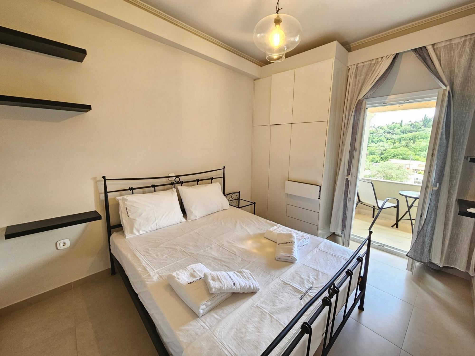Grey Luxury House Apartment Ypsos Exterior photo